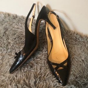 Kate Spade black snake print slingbacks w/ bow